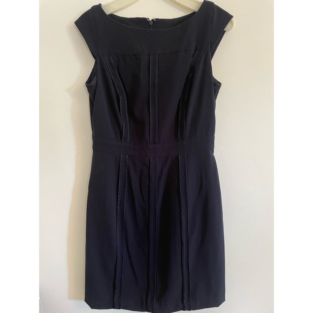 Glamour Womens flower Dark Blue dress. size 6. Summer Sleeveless.